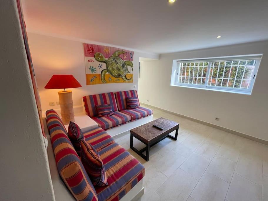 Studio With Private Swimming Pool And Garden Cascais Eksteriør billede